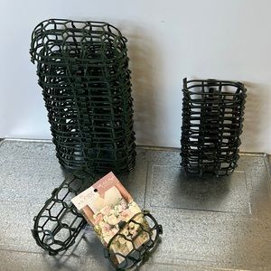 New - never been used. Syndicate Holly Chapple: The Egg in 4” & 6”